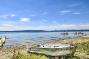 Scenic Lake Almanor Home with Mountain Views!